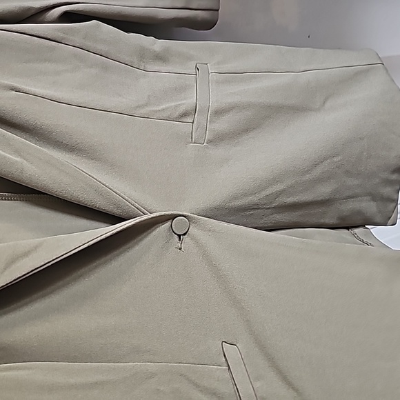 Womens over jackets 2x exact same things just 2 different colors - Picture 8 of 11